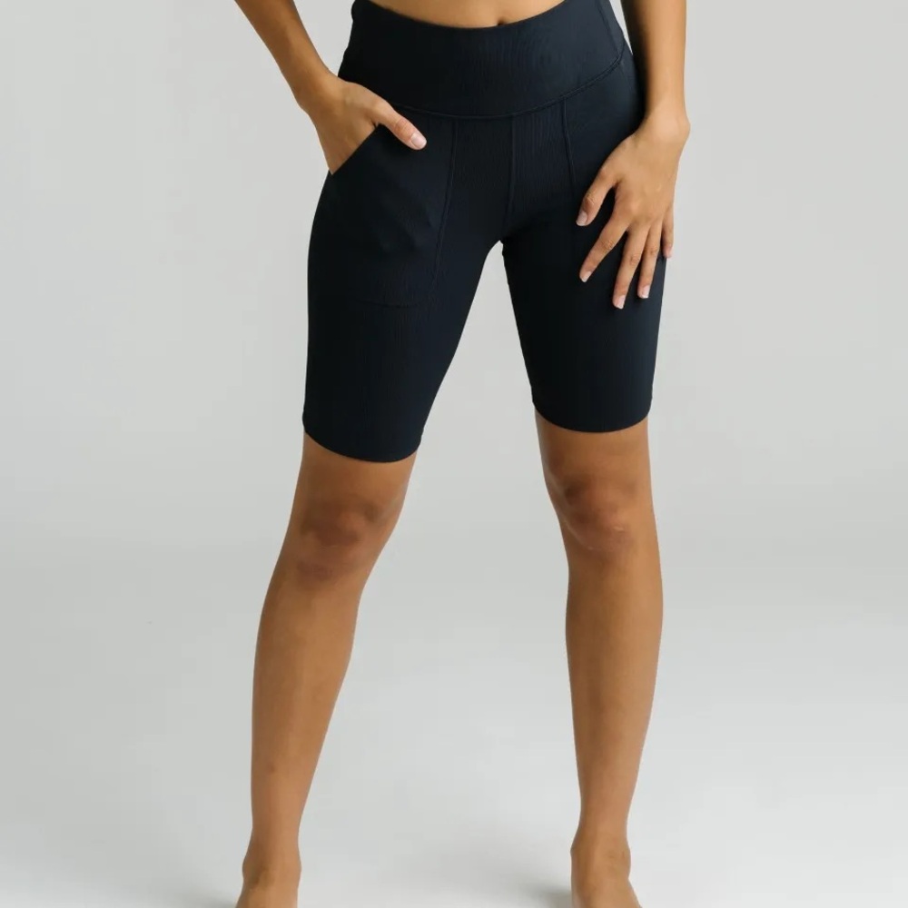 Zyia Black Pocket Reve Hustle Shorts